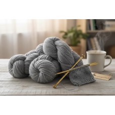 Pilki siūlai (Lietuviškų avių vilna) - naminiai siūlai